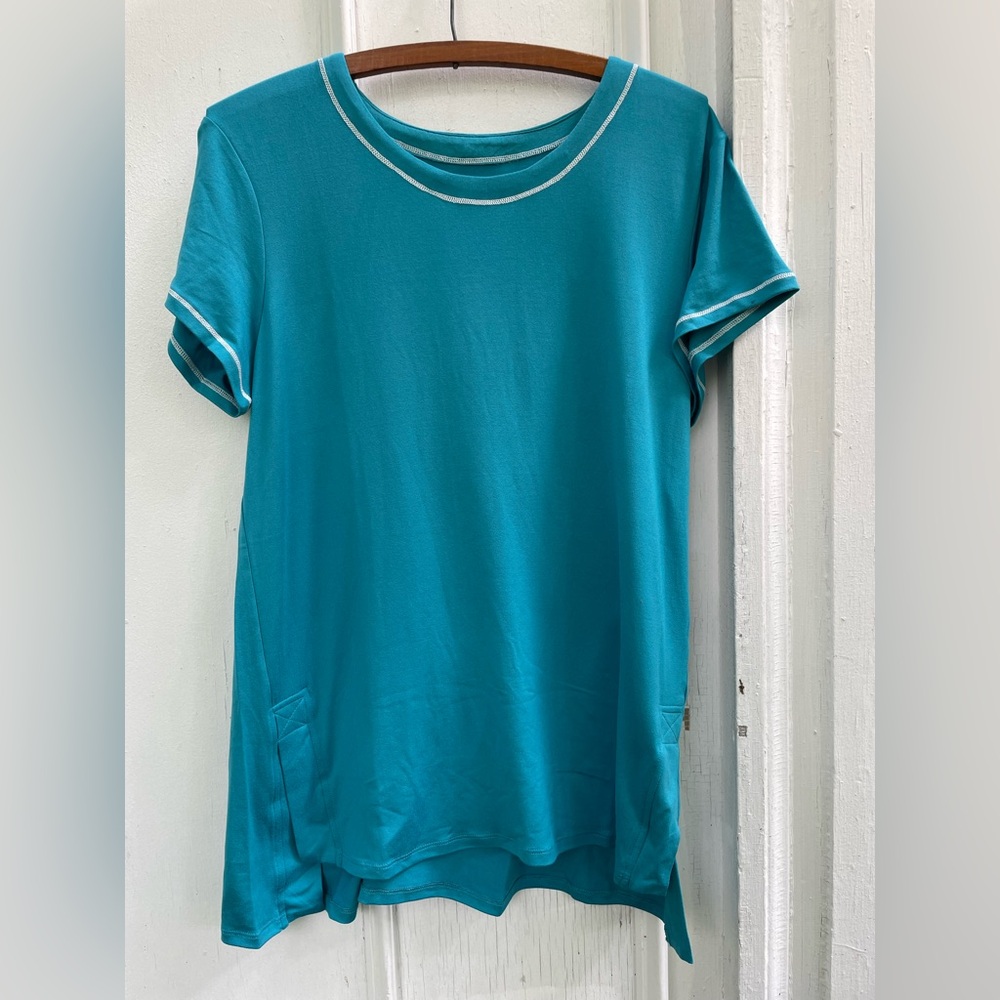Cuddl Duds Women’s M Top Turquoise V-Neck Short Sleeve Stretch Knit Shirt